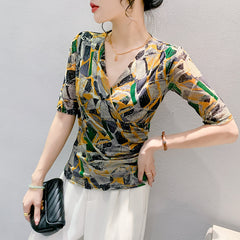 Casual Retro Standard Half Sleeve Regular V-neck All-match Bottoming Shirt